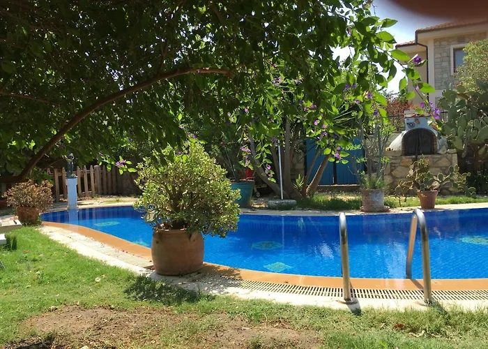 Hira בית נופש דטקה