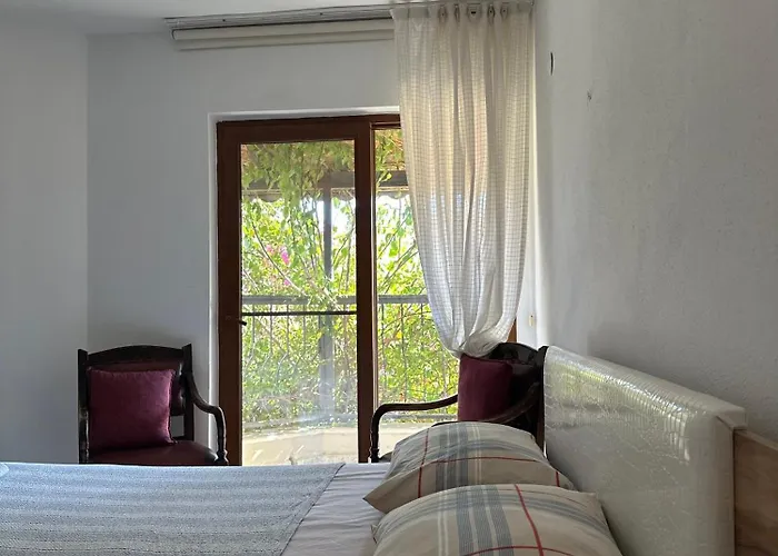 בית נופש Hira דטקה